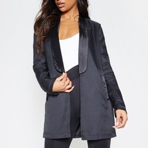 Pretty Little Thing Black Satin Lapel Blazer - 2X